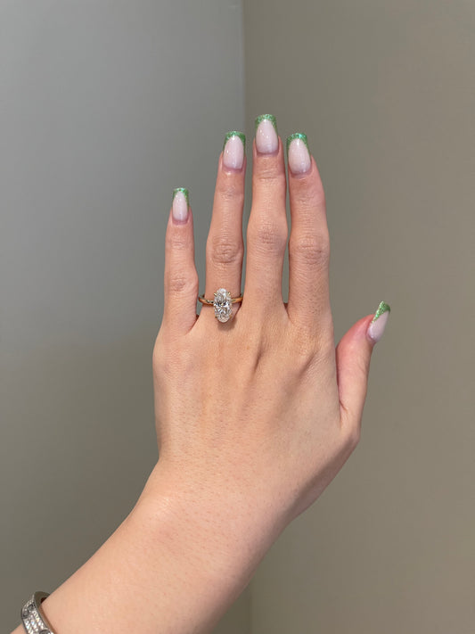 Oval Diamond Simple Engagement Ring, Elegant, Minimal, Beautiful, Solitaire  Classic Oval Diamond Ring, Real Diamond Wedding Ring, Isabella -  Canada