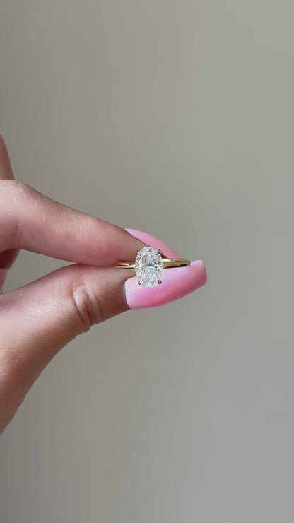 The Rheanna Ring, 2 Carat, Oval, Crushed Ice Hybrid