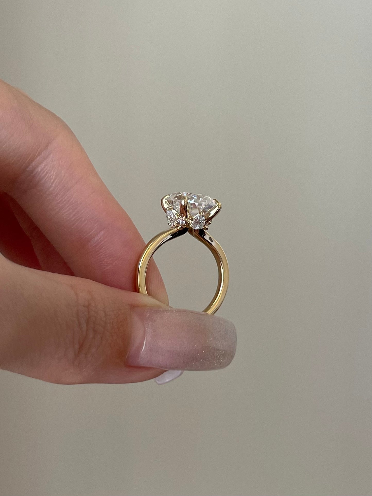 The Dorathy Ring, 5 Carat, Oval, Brilliant